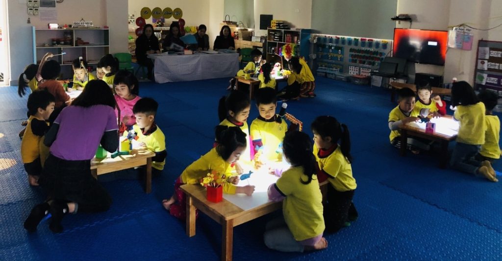 Thí Nghiệm Về Ánh Sáng Siêu Đơn Giản Cho Trẻ Mầm Non